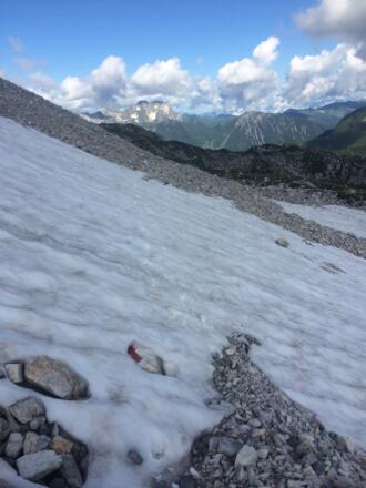 Restschneefelder - nicht alle so harmlos wie dieses