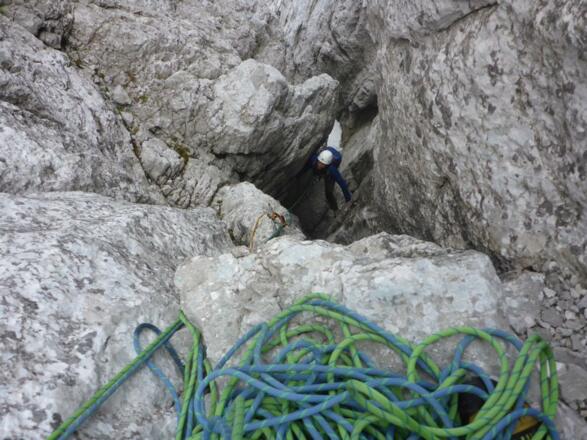 3. Seillänge vom 3. Stand; im Kamin