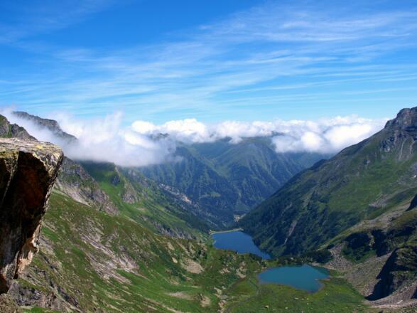 Rotgüldensee mit Silbereck rechts, beim Anstieg Hafner.