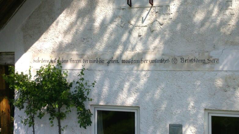 Haus mit Bibelversen 390m